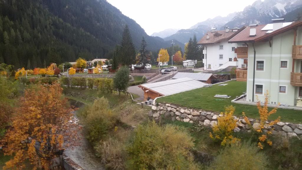 Appartamento Ivo Campitello di Fassa Camera foto